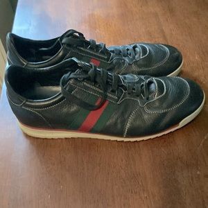 Men’s Gucci shoes size 8